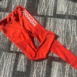 Beachbody coach leggings